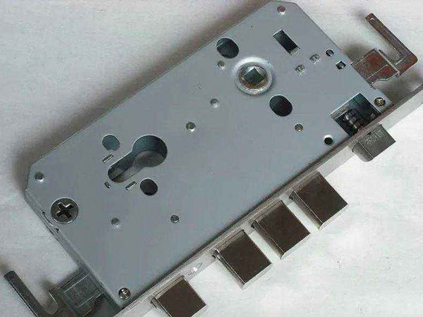 怒江24小时上门开锁公司